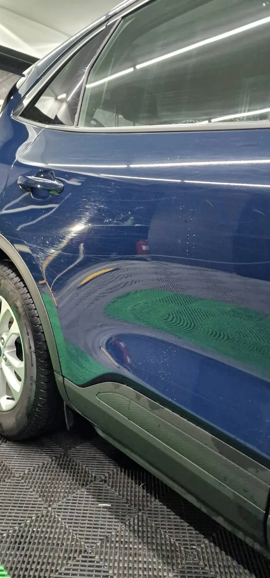 Detailing Exterior Ford Kuga — înainte